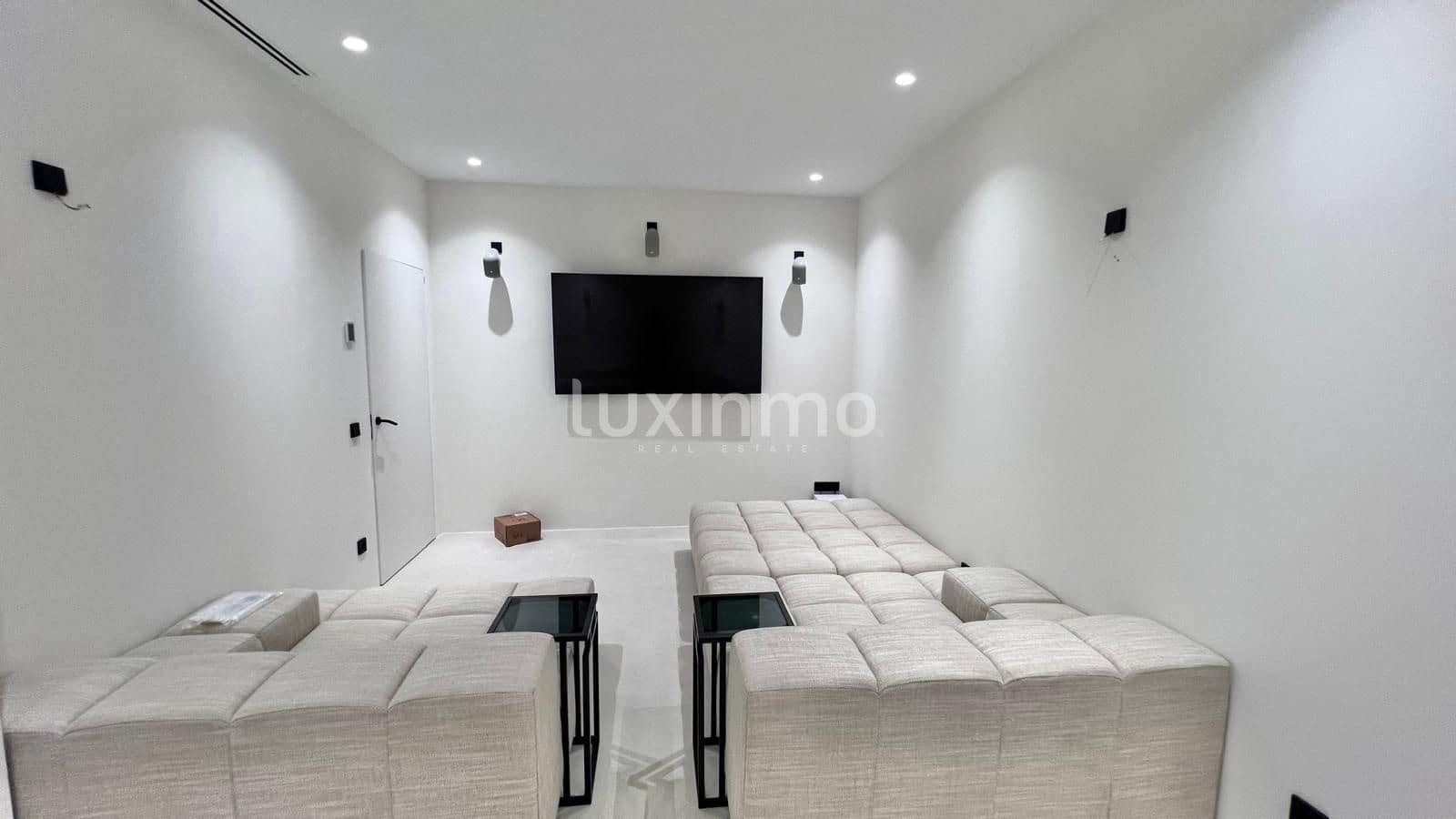 7 chambre Villa/Maison à vendre à Can Furnet avec piscine garage - 8 500 000 € (Ref: 10079657)