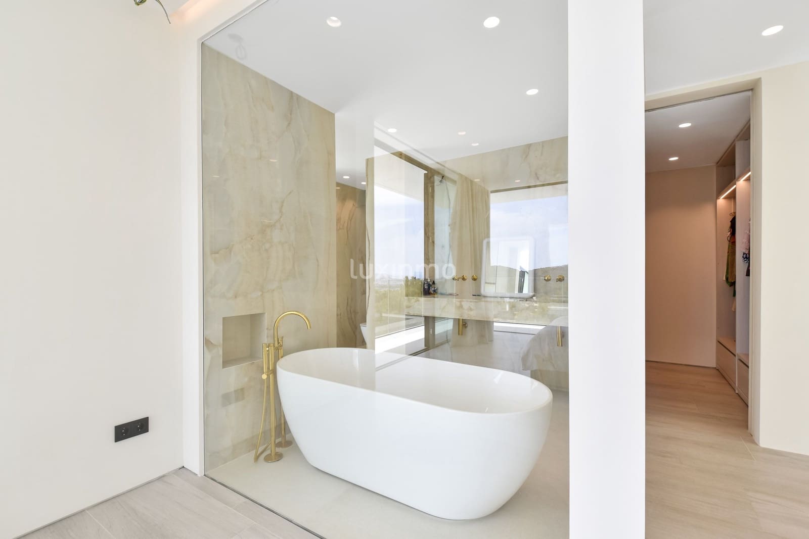 7 chambre Villa/Maison à vendre à Can Furnet avec piscine garage - 8 500 000 € (Ref: 10079657)