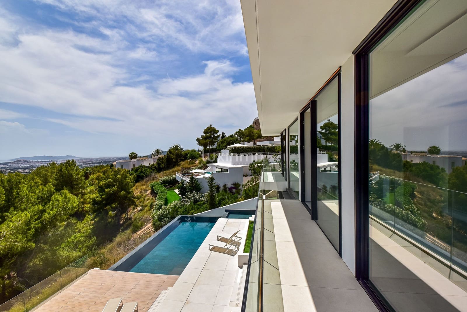 7 chambre Villa/Maison à vendre à Can Furnet avec piscine garage - 8 500 000 € (Ref: 10079657)