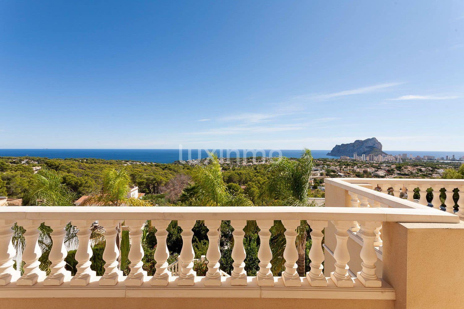 Chalet de 5 habitaciones en Benissa en venta con piscina garaje - 2.930.000 € (Ref: 10079660)