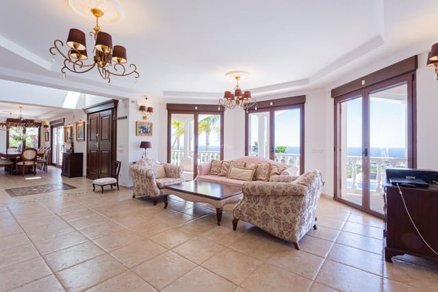 Chalet de 5 habitaciones en Benissa en venta con piscina garaje - 2.930.000 € (Ref: 10079660)