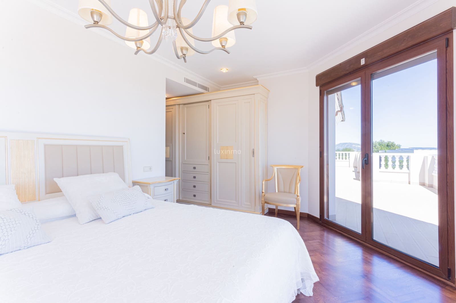 Chalet de 5 habitaciones en Benissa en venta con piscina garaje - 2.930.000 € (Ref: 10079660)