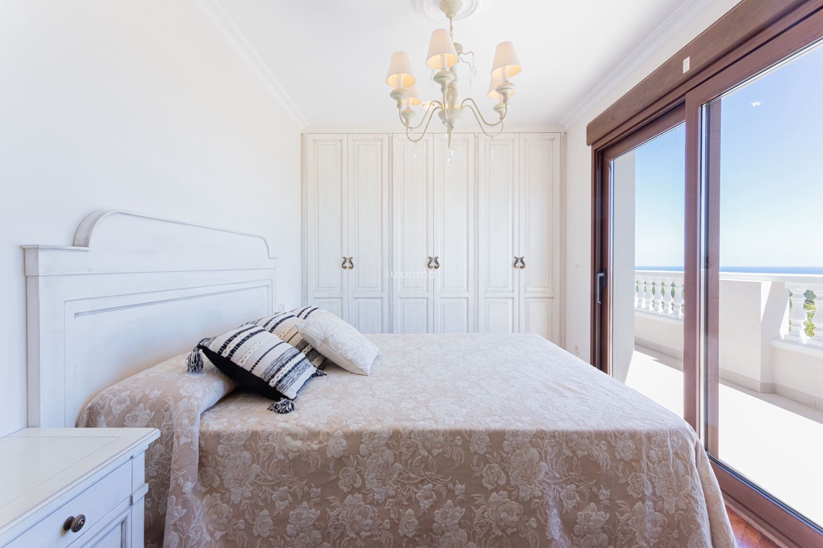 Chalet de 5 habitaciones en Benissa en venta con piscina garaje - 2.930.000 € (Ref: 10079660)