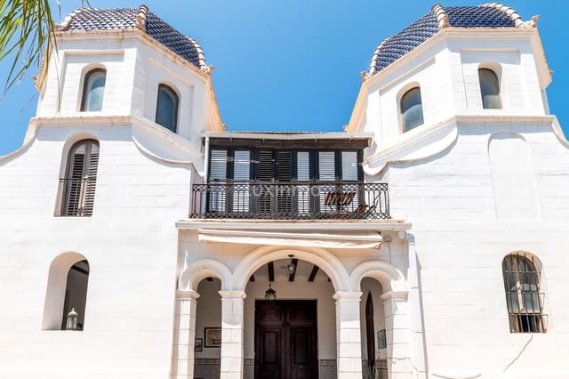 7 soverom Villa til salgs i Altea med svømmebasseng - € 1 950 000 (Ref: 10079663)