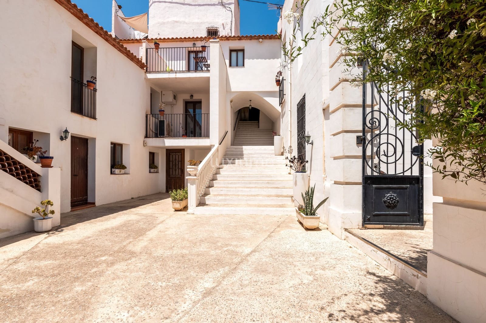 7 soverom Villa til salgs i Altea med svømmebasseng - € 1 950 000 (Ref: 10079663)
