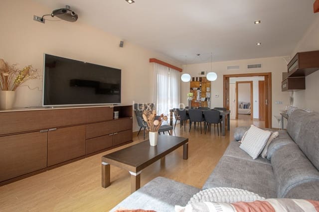 4 Zimmer Villa zu vermieten in Calpe / Calp mit Pool Garage - 4.300 € (Ref: 10079665)
