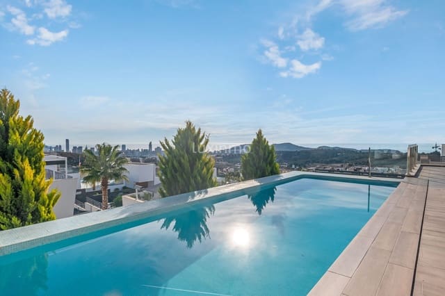 Chalet de 5 habitaciones en Finestrat en venta con piscina garaje - 1.100.000 € (Ref: 10079666)
