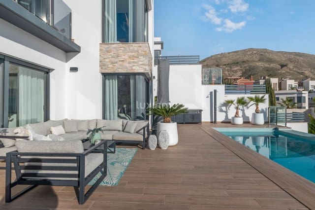Chalet de 5 habitaciones en Finestrat en venta con piscina garaje - 1.100.000 € (Ref: 10079666)