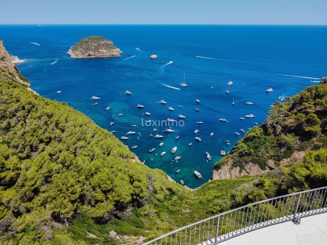 10 bedroom Villa for sale in Javea / Xàbia with pool garage - € 7,850,000 (Ref: 10079672)