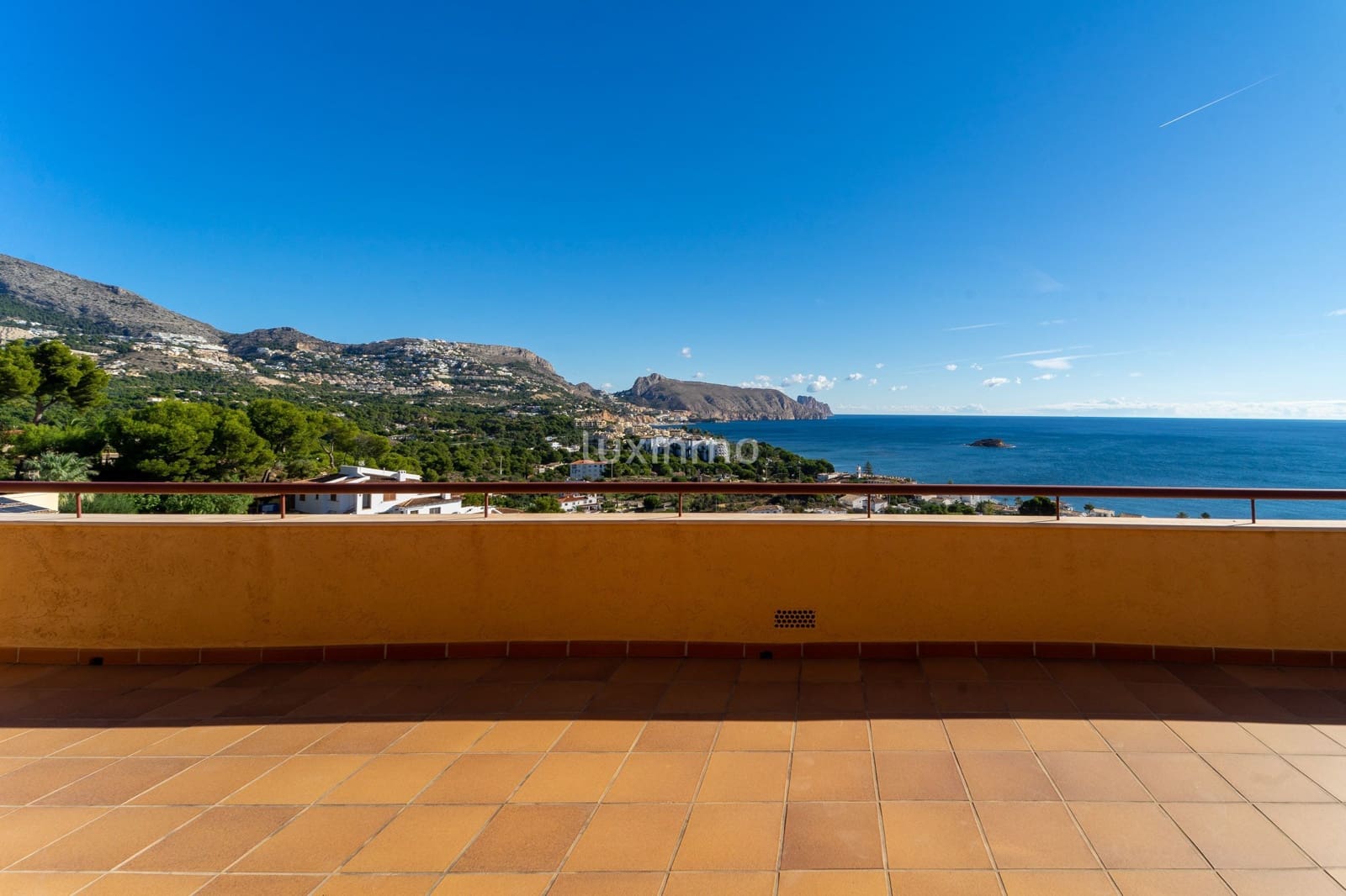 Chalet de 6 habitaciones en Altea en venta con piscina garaje - 1.800.000 € (Ref: 10079675)