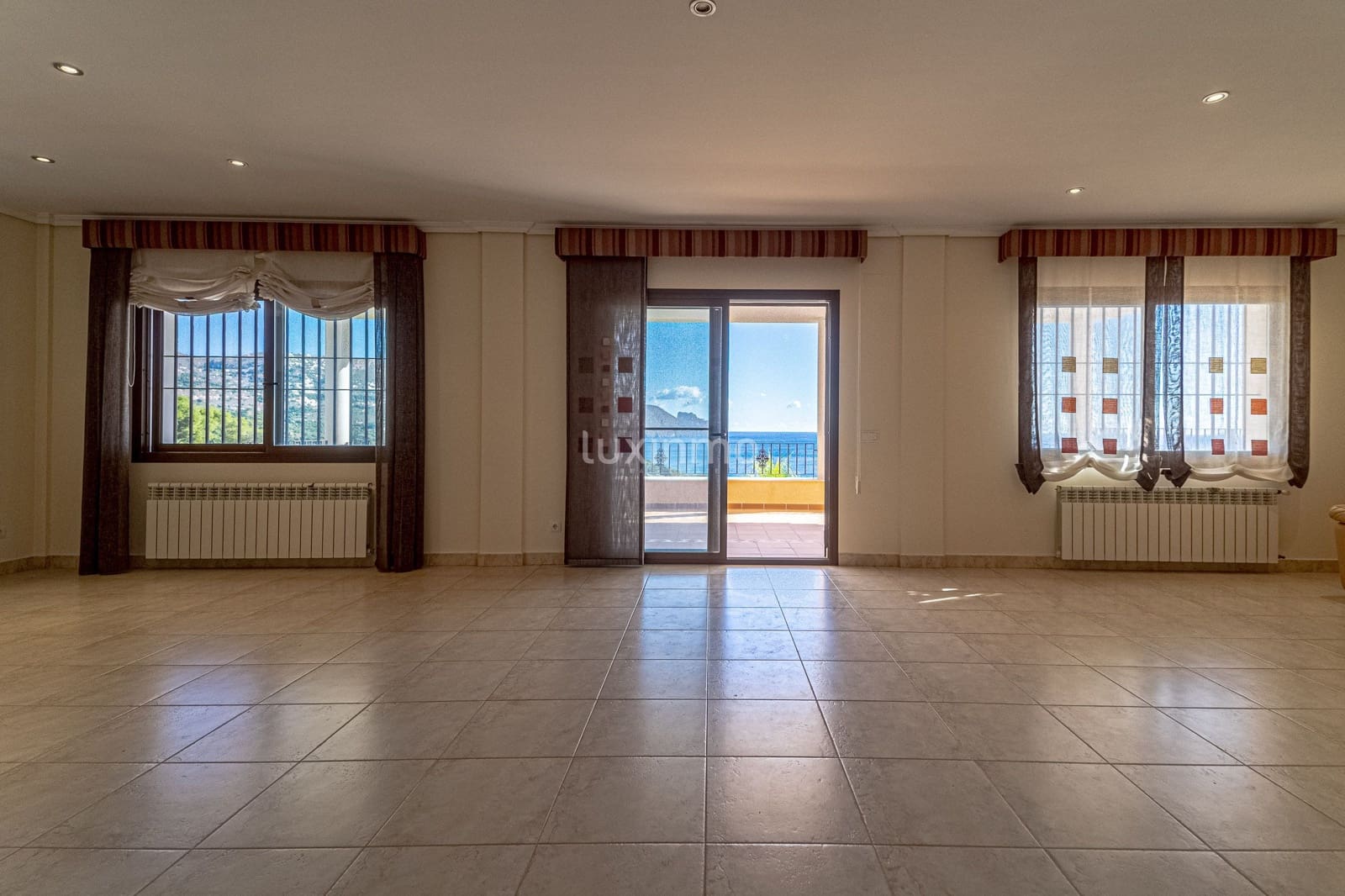 Chalet de 6 habitaciones en Altea en venta con piscina garaje - 1.800.000 € (Ref: 10079675)