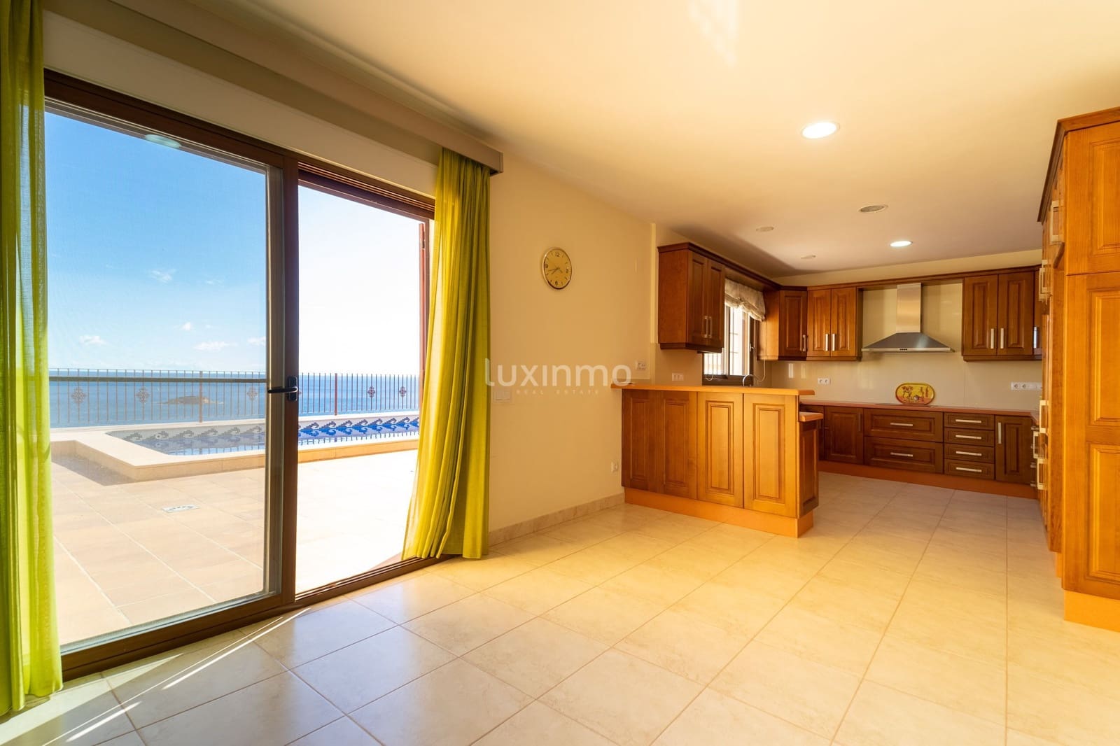 Chalet de 6 habitaciones en Altea en venta con piscina garaje - 1.800.000 € (Ref: 10079675)