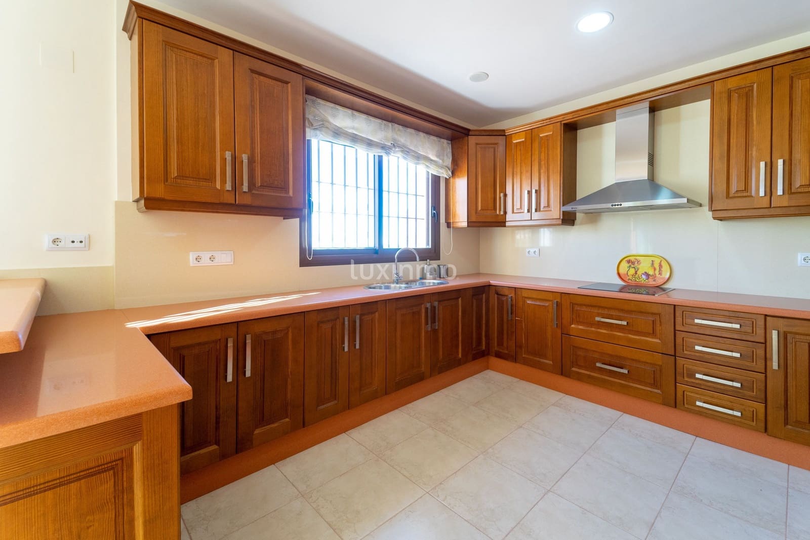 Chalet de 6 habitaciones en Altea en venta con piscina garaje - 1.800.000 € (Ref: 10079675)