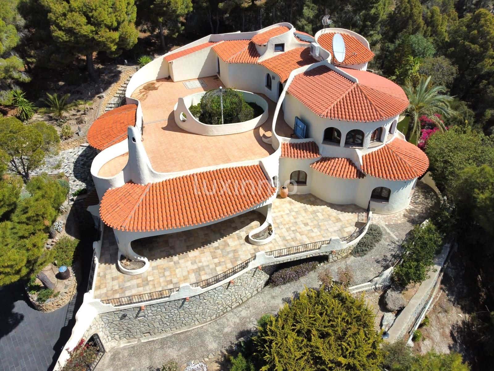 Chalet de 4 habitaciones en Altea en venta con piscina garaje - 1.520.000 € (Ref: 10079676)