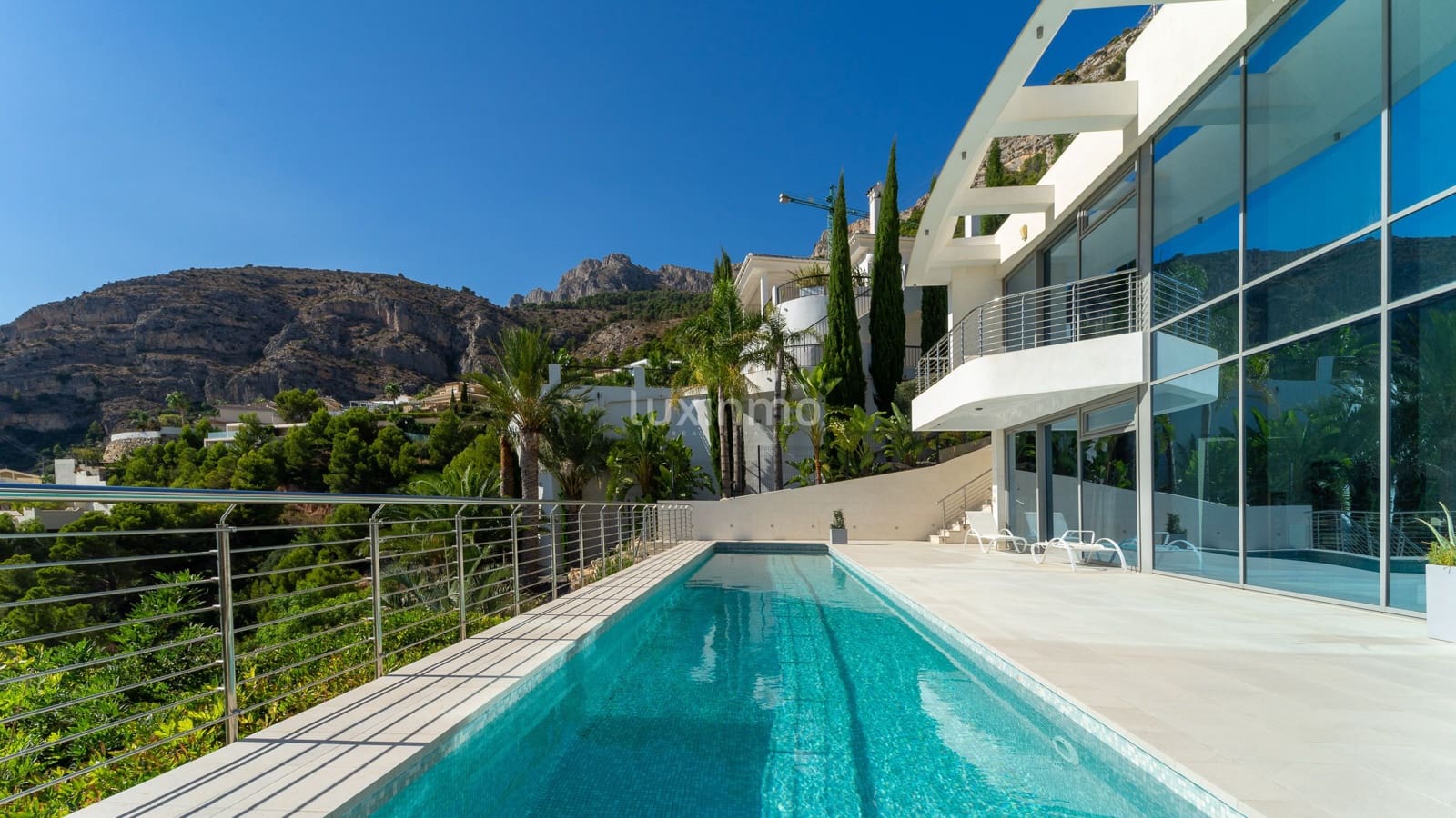 Chalet de 5 habitaciones en Altea en venta con piscina garaje - 2.650.000 € (Ref: 10079684)