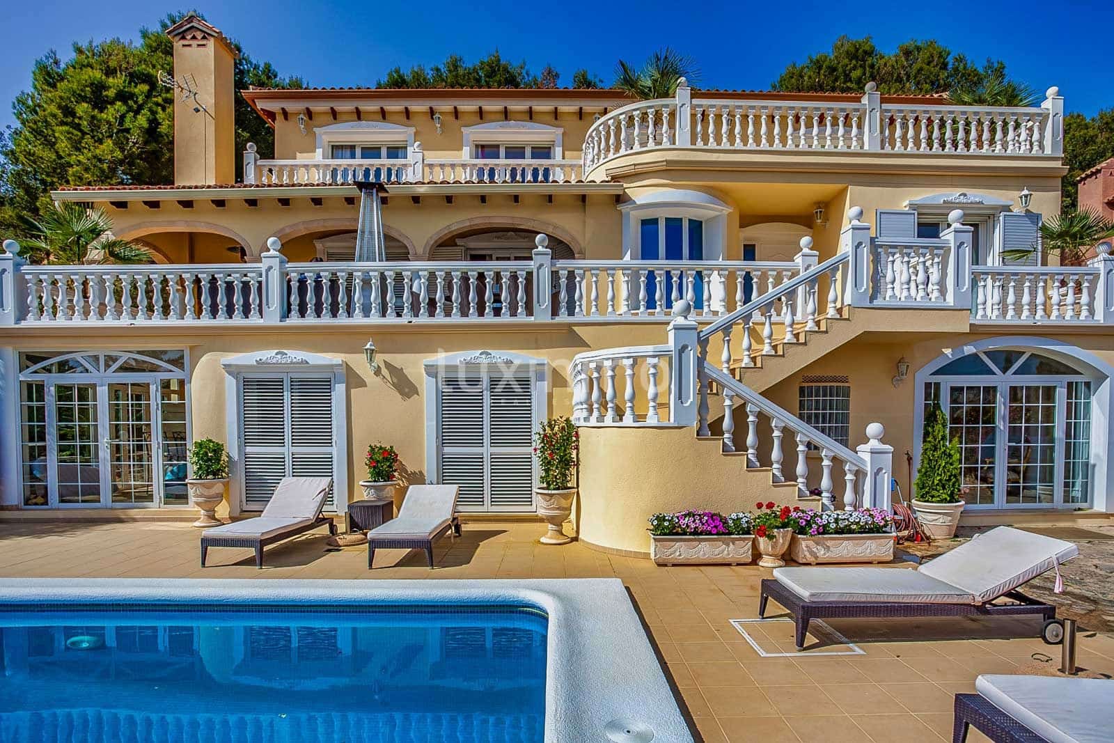 6 sovrum Villa till salu i Denia med pool garage - 1 850 000 € (Ref: 10079687)