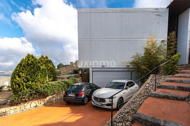 5 makuuhuone Huvila myytävänä paikassa Sierra Helada, Benidorm mukana uima-altaan 
autotalli - 4 000 000 € (Ref: 10079692)