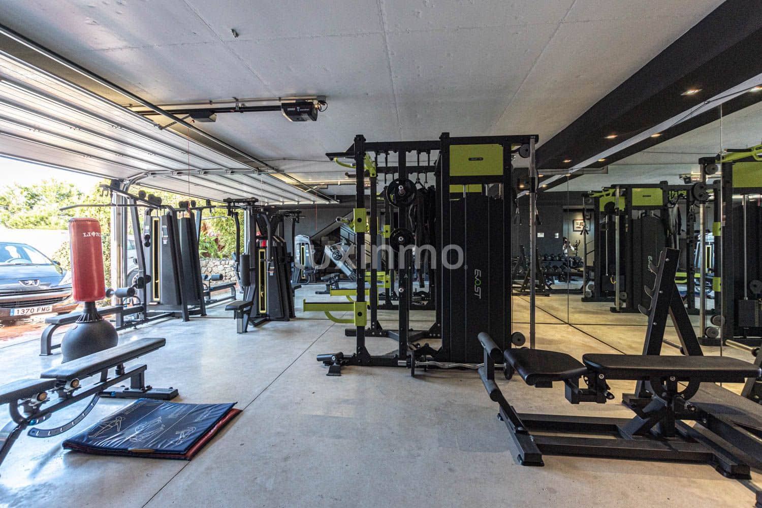 5 makuuhuone Huvila myytävänä paikassa Benidorm mukana uima-altaan 
autotalli - 4 000 000 € (Ref: 10079692)