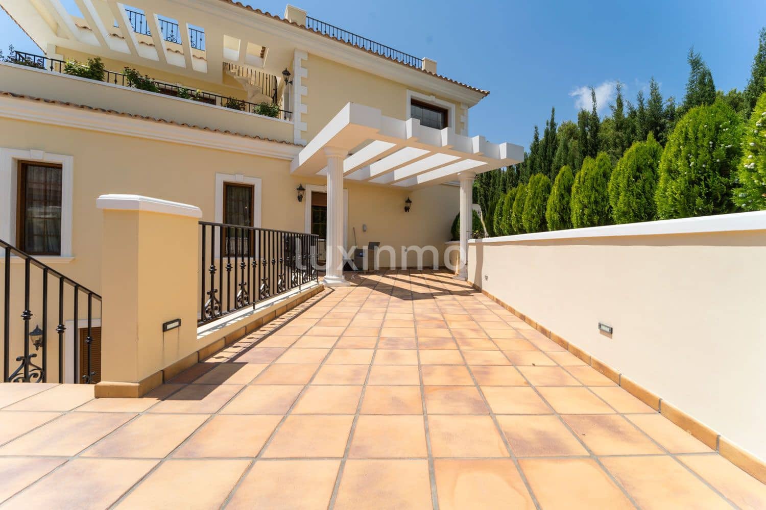 7 Zimmer Villa zu verkaufen in Altea la Vella mit Pool Garage - 4.000.000 € (Ref: 10079693)