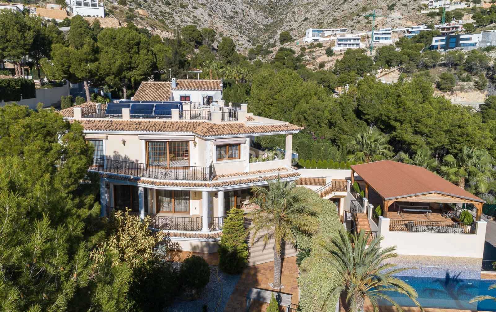 7 Zimmer Villa zu verkaufen in Altea la Vella mit Pool Garage - 4.000.000 € (Ref: 10079693)