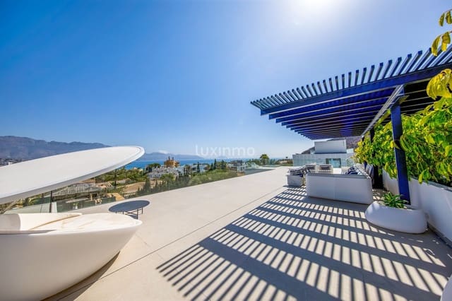 Chalet de 4 habitaciones en Albir, Alfaz del Pi / L'Alfàs del Pi en venta con piscina garaje - 3.950.000 € (Ref: 10079695)