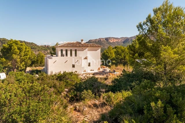 Chalet de 4 habitaciones en Pedreguer en venta con piscina garaje - 1.500.000 € (Ref: 10079696)