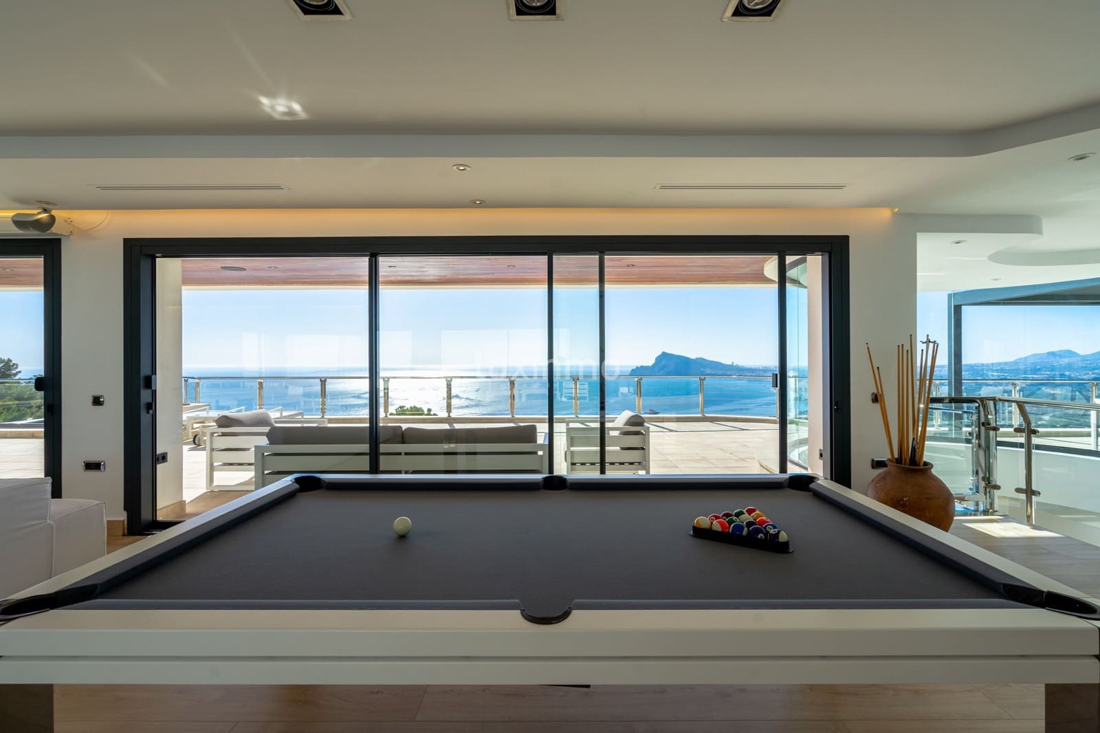 Chalet de 7 habitaciones en Altea en venta con piscina garaje - 2.850.000 € (Ref: 10079700)