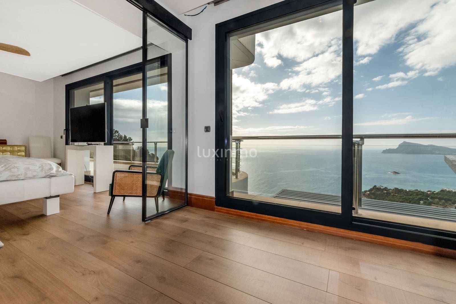 Chalet de 7 habitaciones en Altea en venta con piscina garaje - 2.850.000 € (Ref: 10079700)