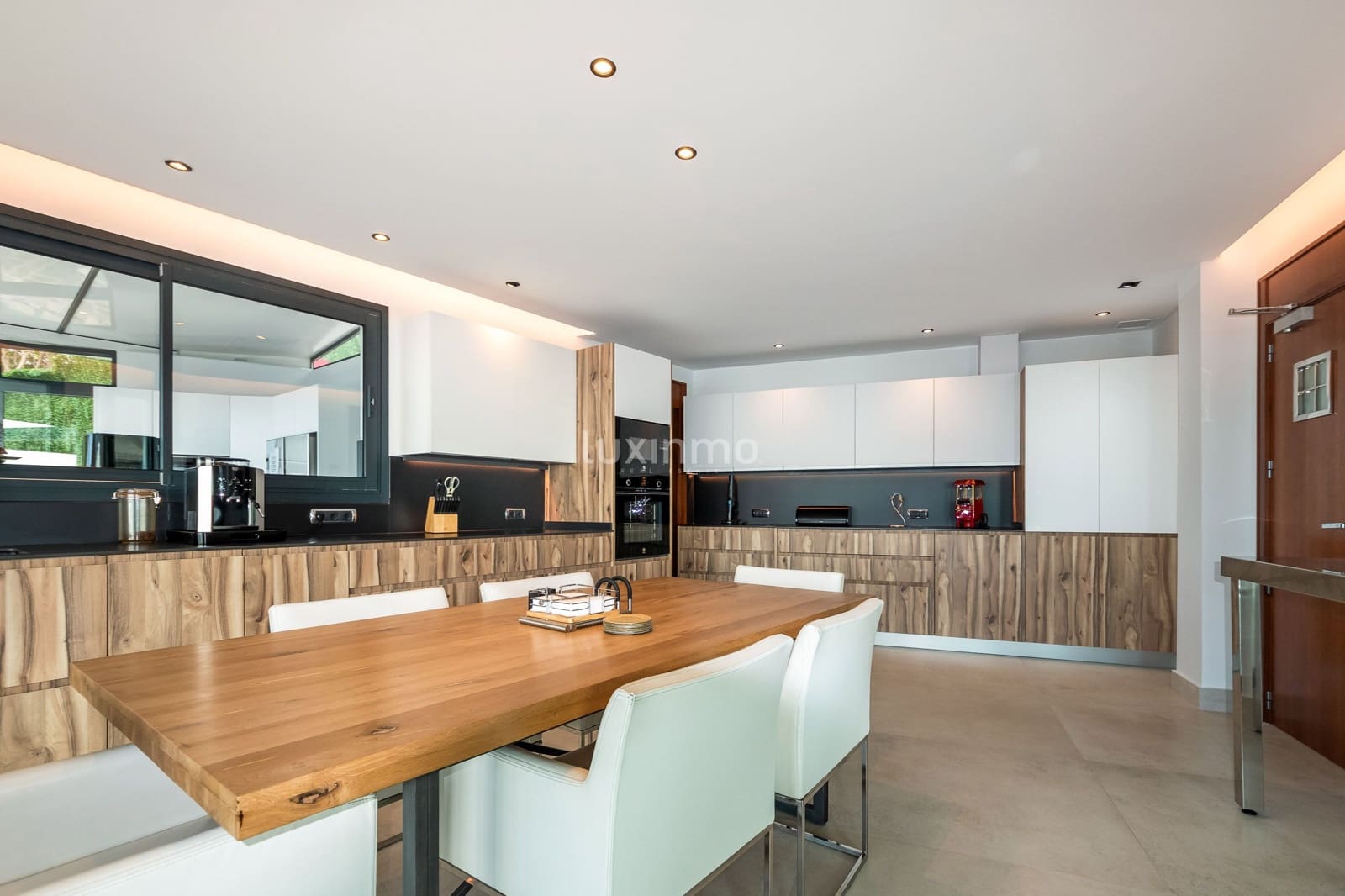 Chalet de 7 habitaciones en Altea en venta con piscina garaje - 2.850.000 € (Ref: 10079700)