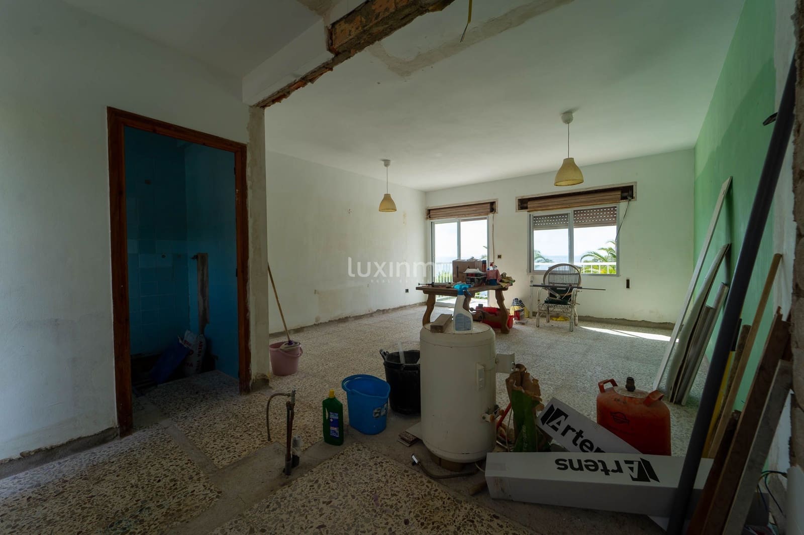 11 bedroom Villa for sale in Calpe / Calp with garage - € 1,240,000 (Ref: 10079701)