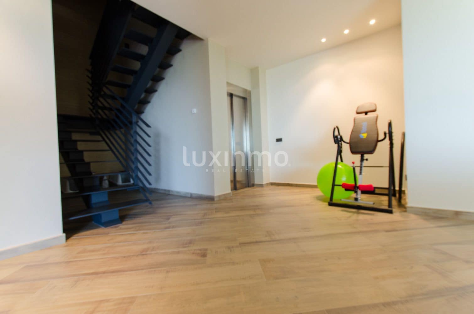 Chalet de 4 habitaciones en Altea en venta con piscina garaje - 2.650.000 € (Ref: 10079706)