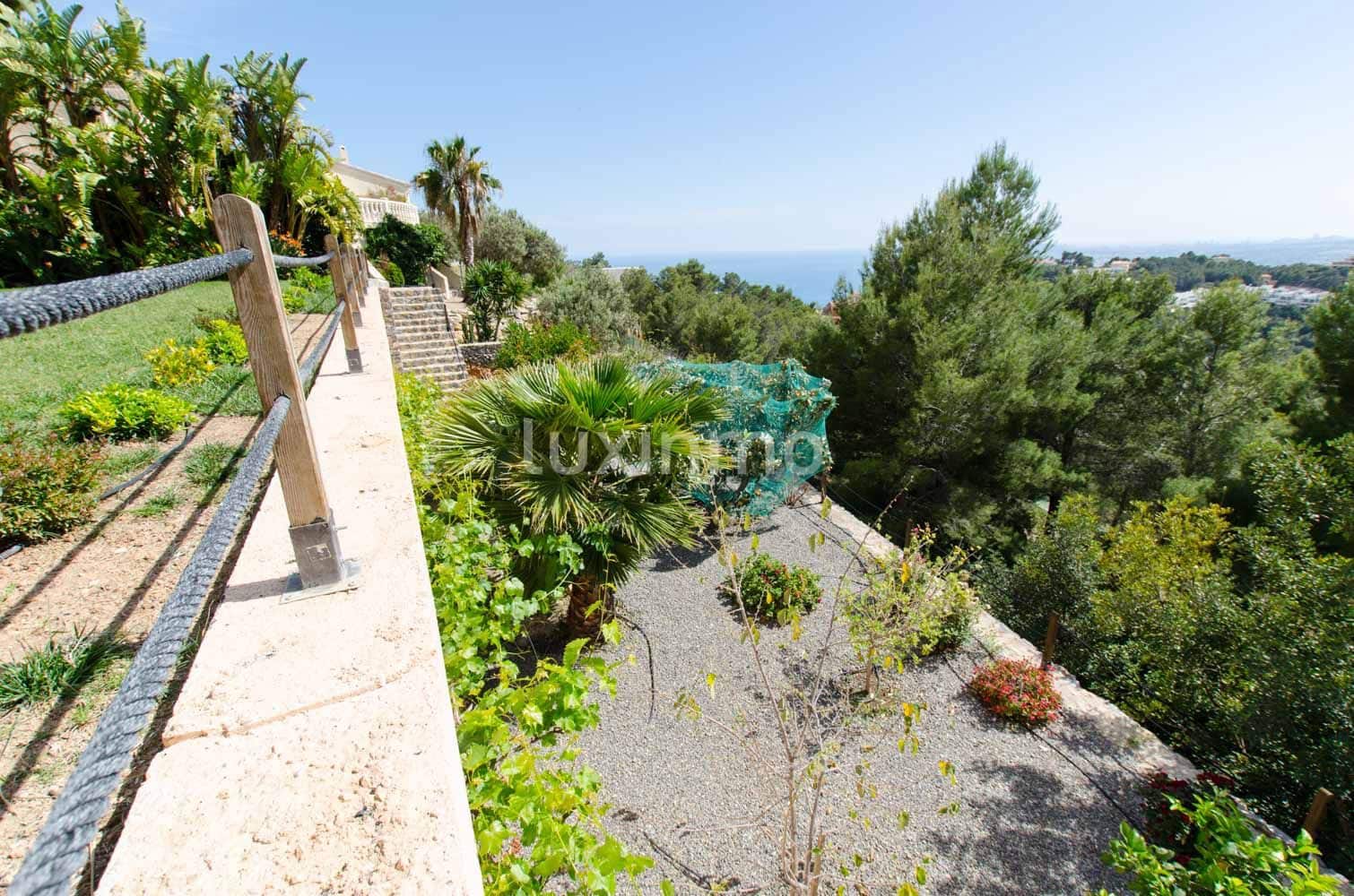 Chalet de 4 habitaciones en Altea en venta con piscina garaje - 2.650.000 € (Ref: 10079706)