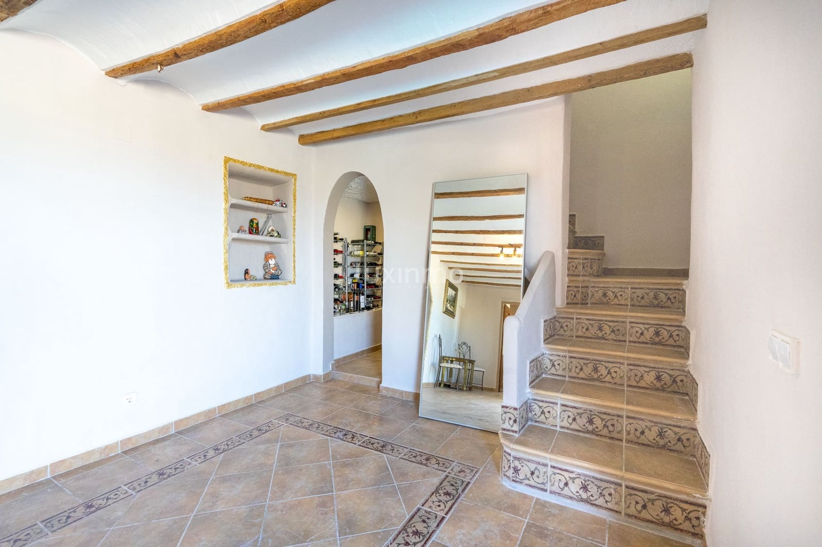 Chalet de 8 habitaciones en La Nucia en venta con piscina garaje - 2.500.000 € (Ref: 10079708)