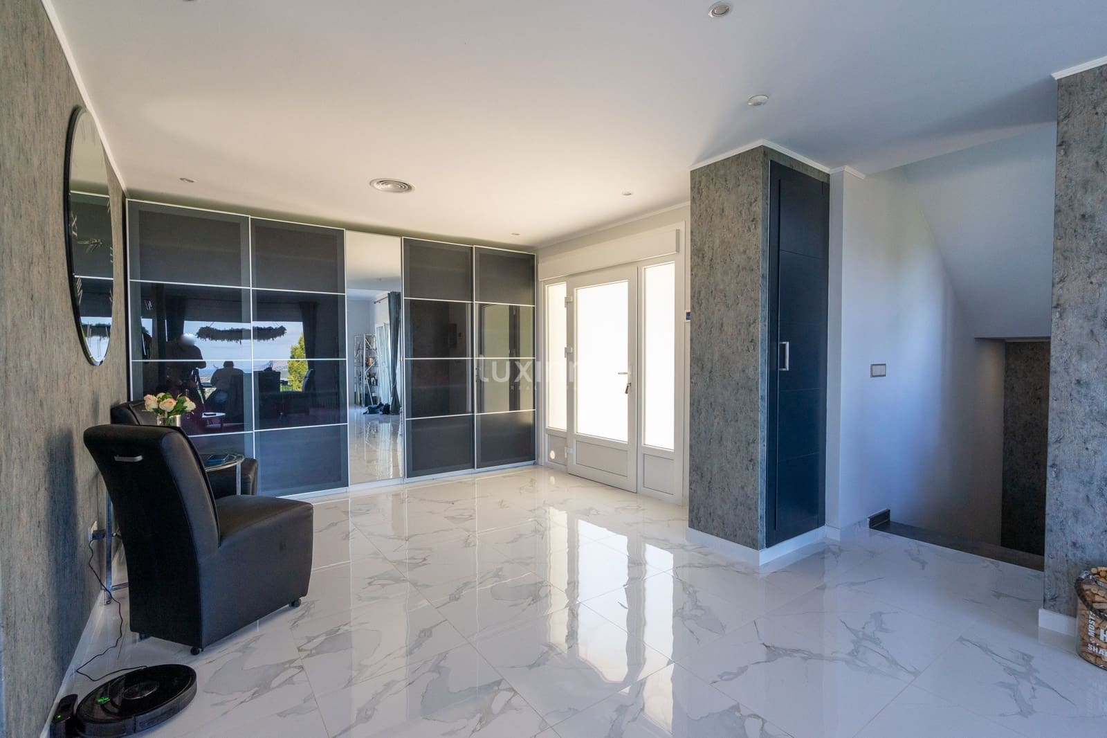 Chalet de 8 habitaciones en La Nucia en venta con piscina garaje - 2.500.000 € (Ref: 10079708)