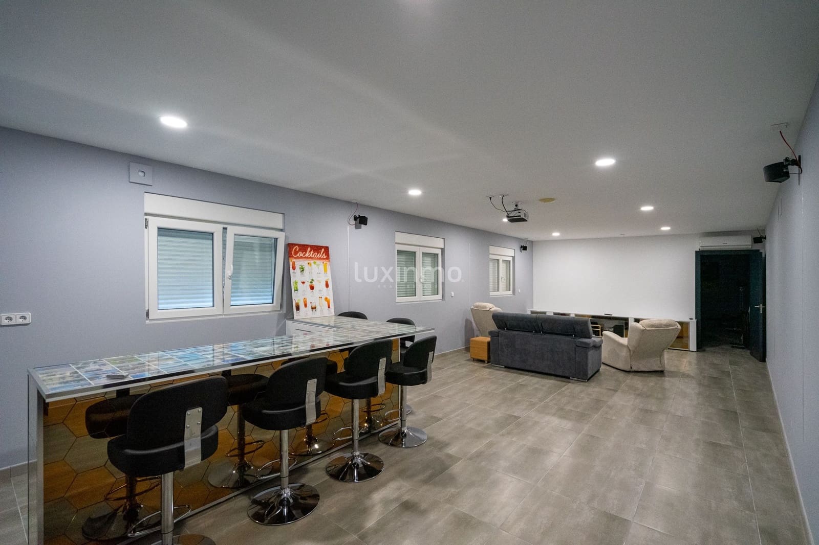 Chalet de 8 habitaciones en La Nucia en venta con piscina garaje - 2.500.000 € (Ref: 10079708)