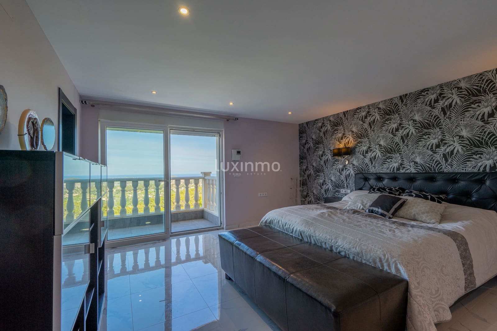 Chalet de 8 habitaciones en La Nucia en venta con piscina garaje - 2.500.000 € (Ref: 10079708)