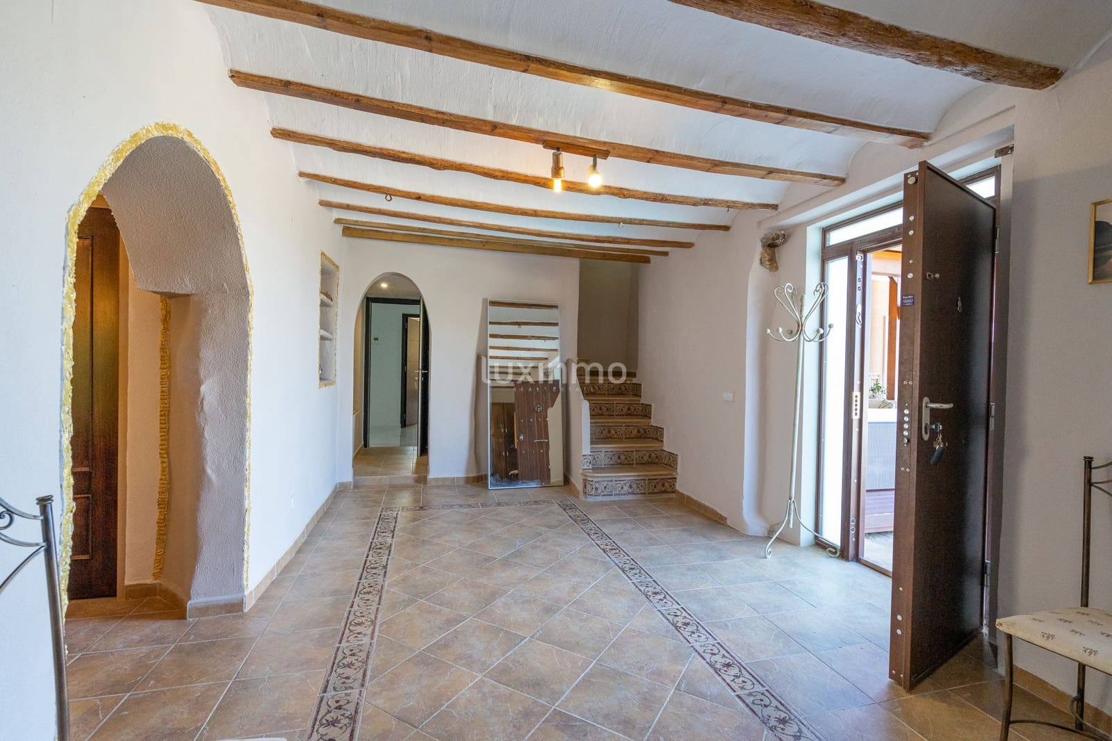 Chalet de 8 habitaciones en La Nucia en venta con piscina garaje - 2.500.000 € (Ref: 10079708)