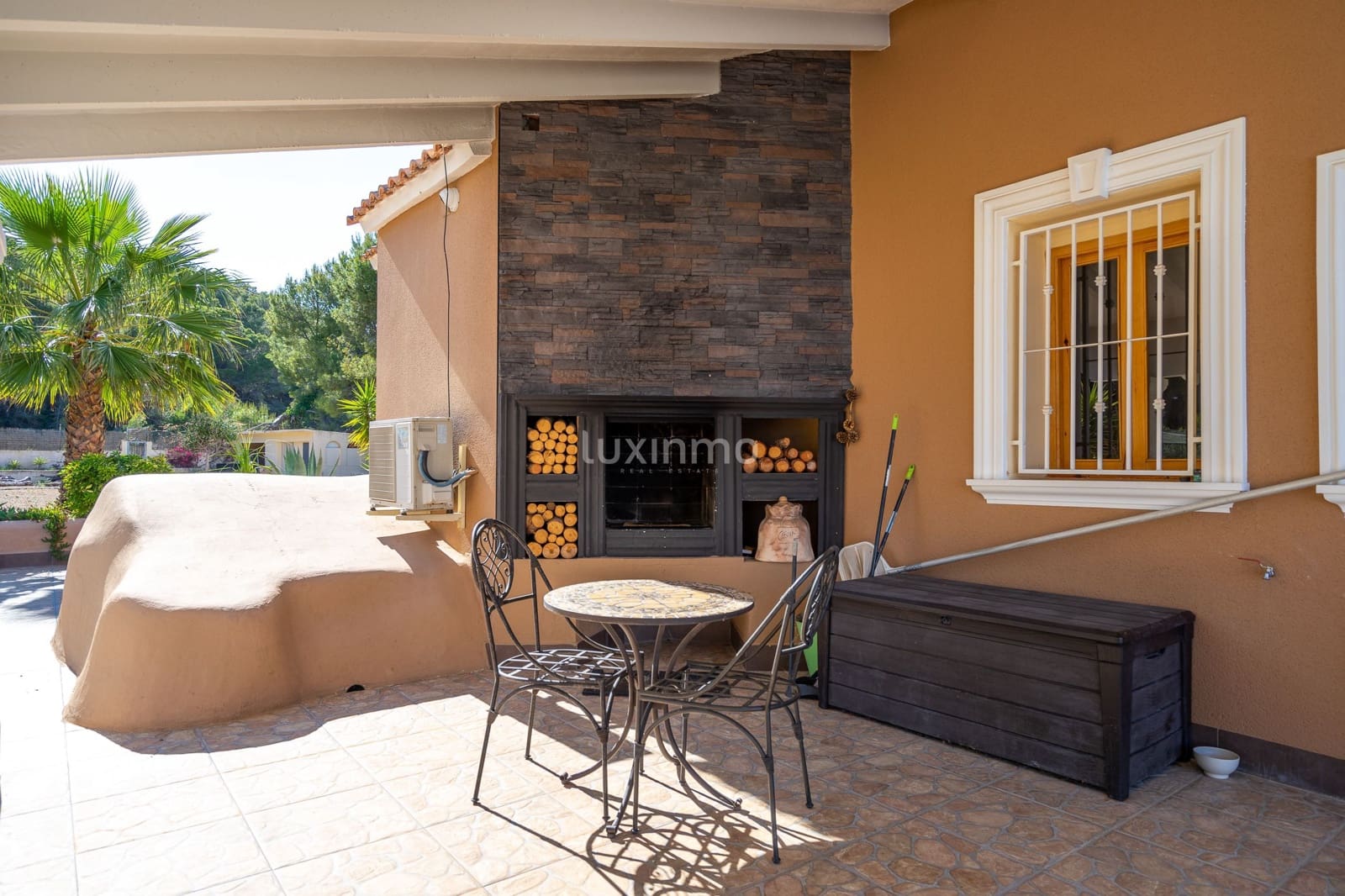 Chalet de 8 habitaciones en La Nucia en venta con piscina garaje - 2.500.000 € (Ref: 10079708)