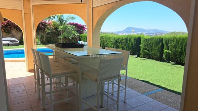 Chalet de 4 habitaciones en Altea la Vella, Altea en venta con piscina garaje - 1.500.000 € (Ref: 10079712)
