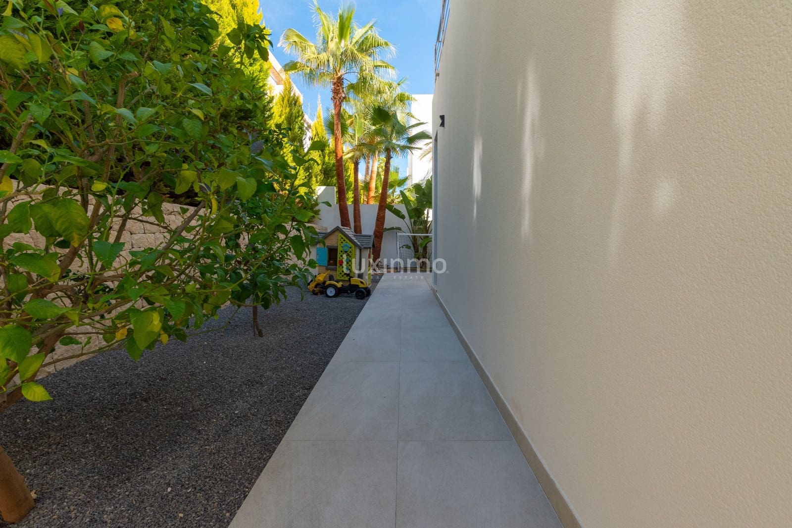 Chalet de 5 habitaciones en Finestrat en venta con piscina garaje - 1.875.000 € (Ref: 10079714)
