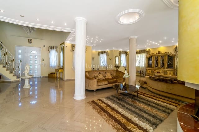 7 sovrum Villa till salu i El Campello med pool garage - 1 970 000 € (Ref: 10079716)