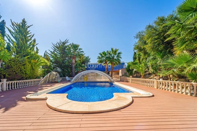7 sovrum Villa till salu i El Campello med pool garage - 1 970 000 € (Ref: 10079716)