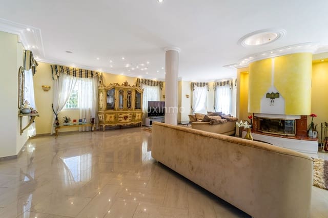 7 sovrum Villa till salu i El Campello med pool garage - 1 970 000 € (Ref: 10079716)