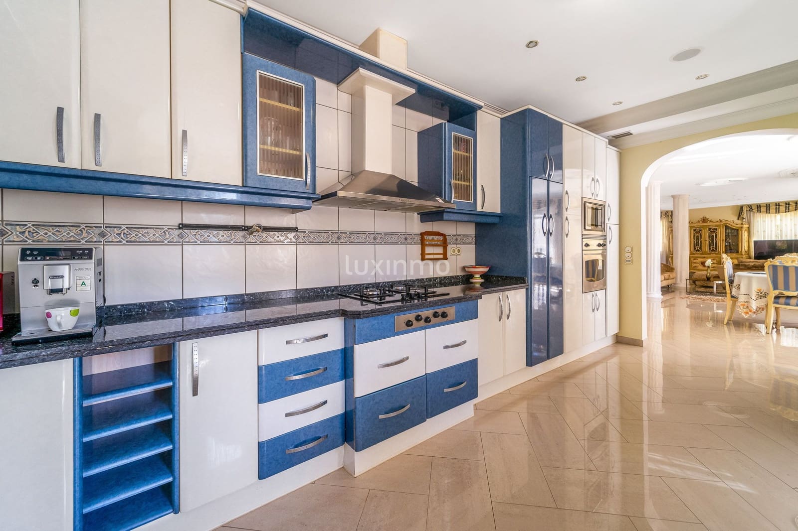 7 sovrum Villa till salu i El Campello med pool garage - 1 970 000 € (Ref: 10079716)