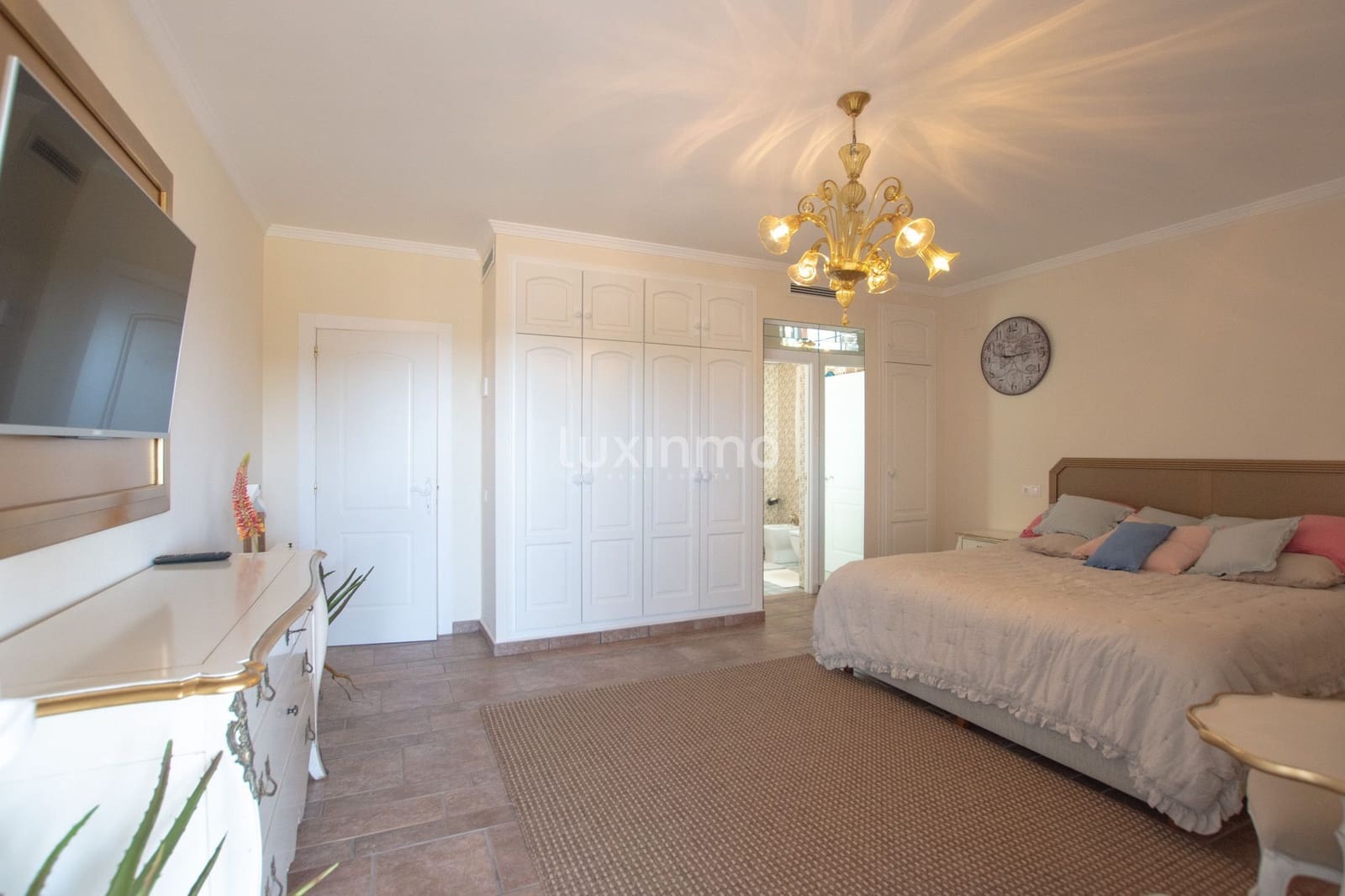 5 quarto Moradia para venda em Teulada com piscina garagem - 1 300 000 € (Ref: 10079717)