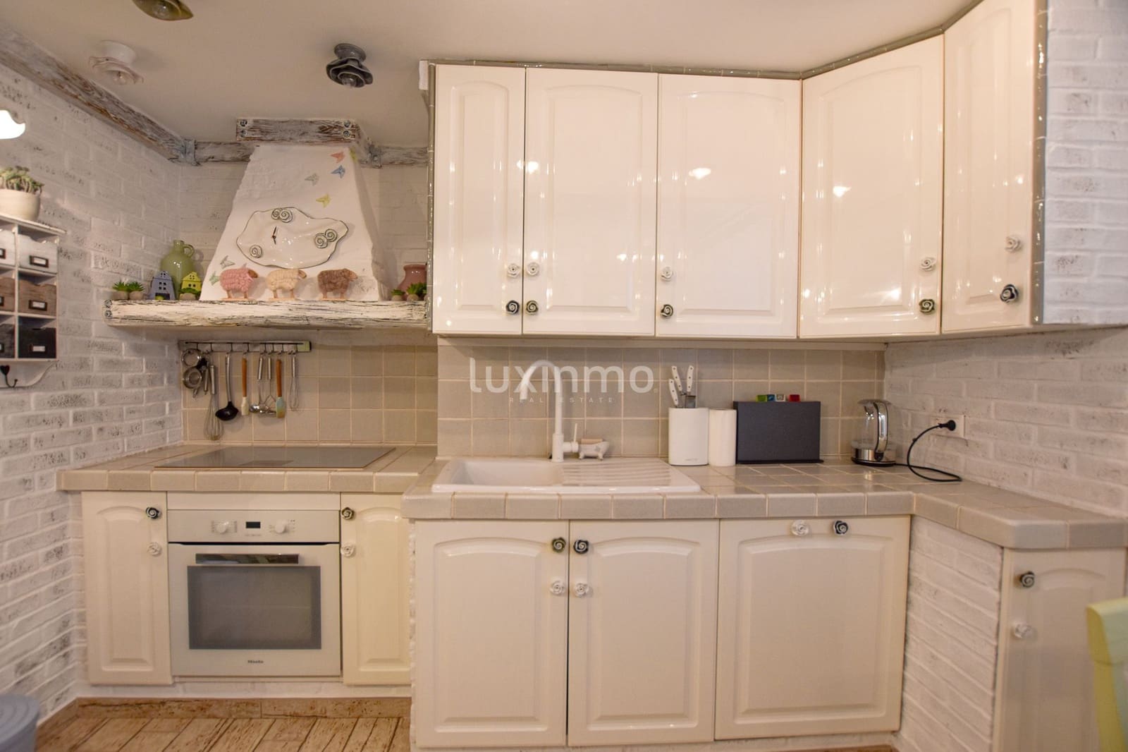 5 quarto Moradia para venda em Teulada com piscina garagem - 1 300 000 € (Ref: 10079717)