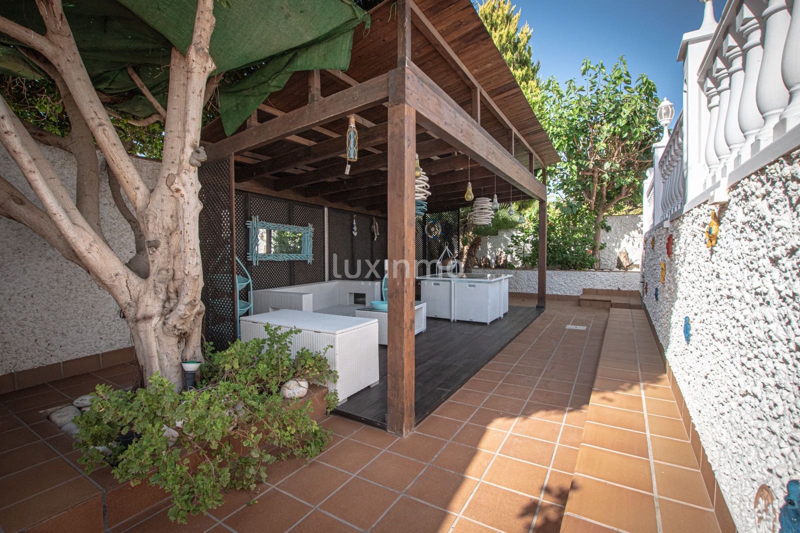 5 quarto Moradia para venda em Teulada com piscina garagem - 1 300 000 € (Ref: 10079717)