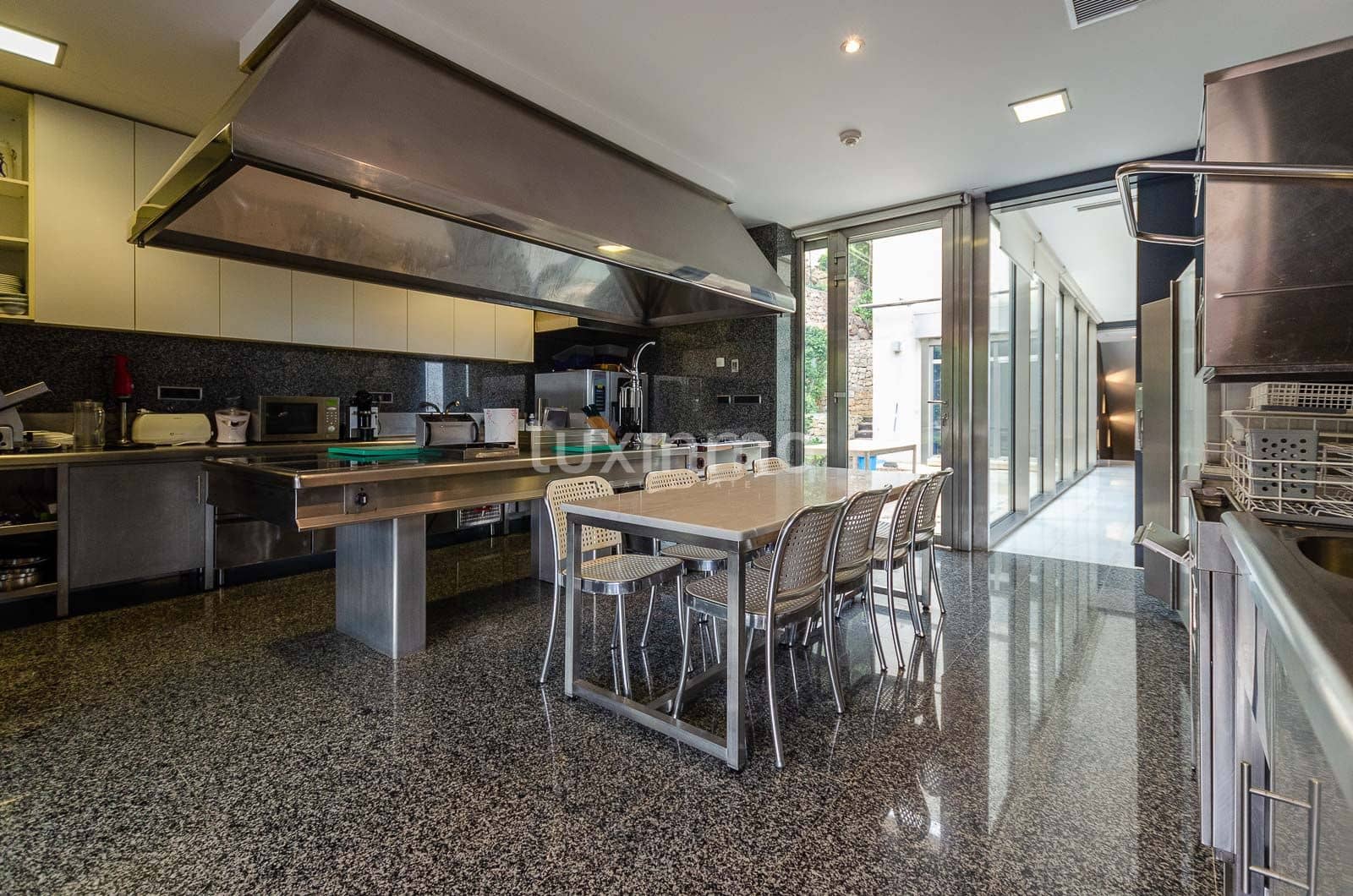 5 soverom Villa til salgs i Denia med svømmebasseng garasje - € 2 500 000 (Ref: 10079718)