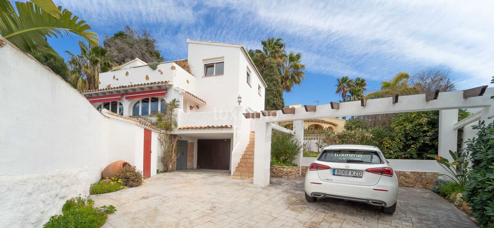 5 Zimmer Villa zu verkaufen in Teulada mit Garage - 1.650.000 € (Ref: 10079720)
