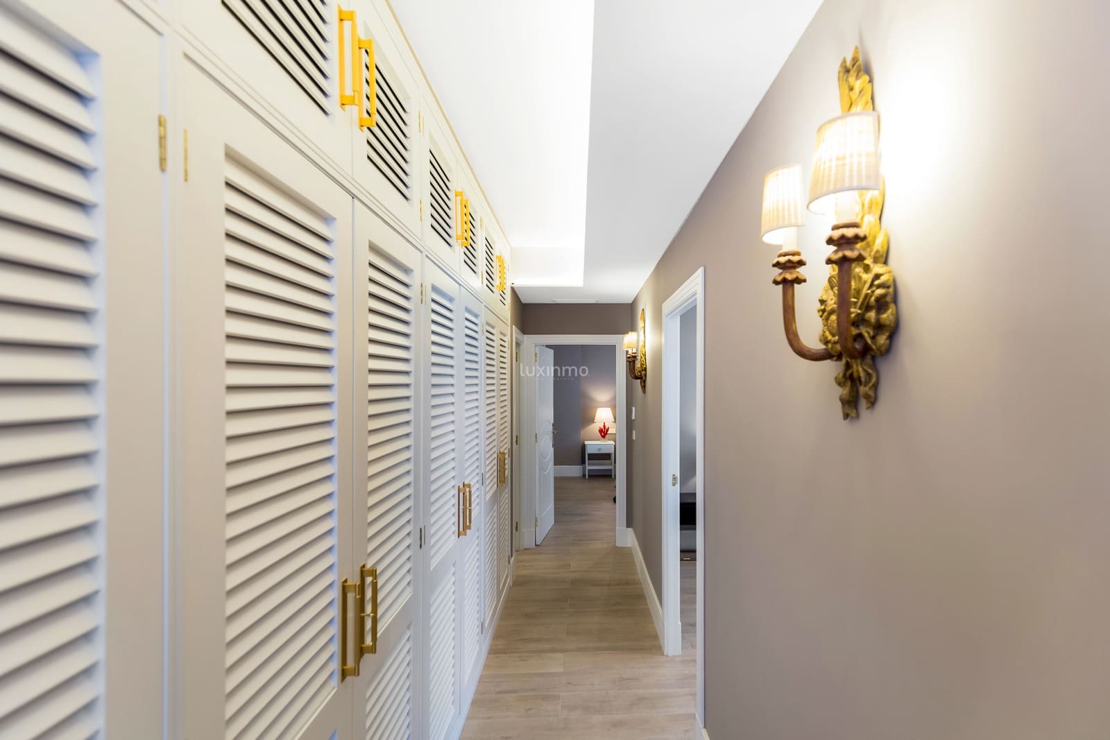 4 bedroom Apartment for sale in Alicante / Alacant city with garage - € 1,185,000 (Ref: 10079723)